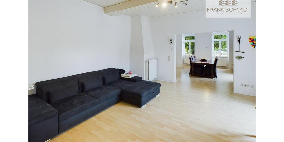 Einfamilienhaus Elbtal - 13 Zimmer, 380 m&sup2;, 2.995&euro; | Angebot:24695582
