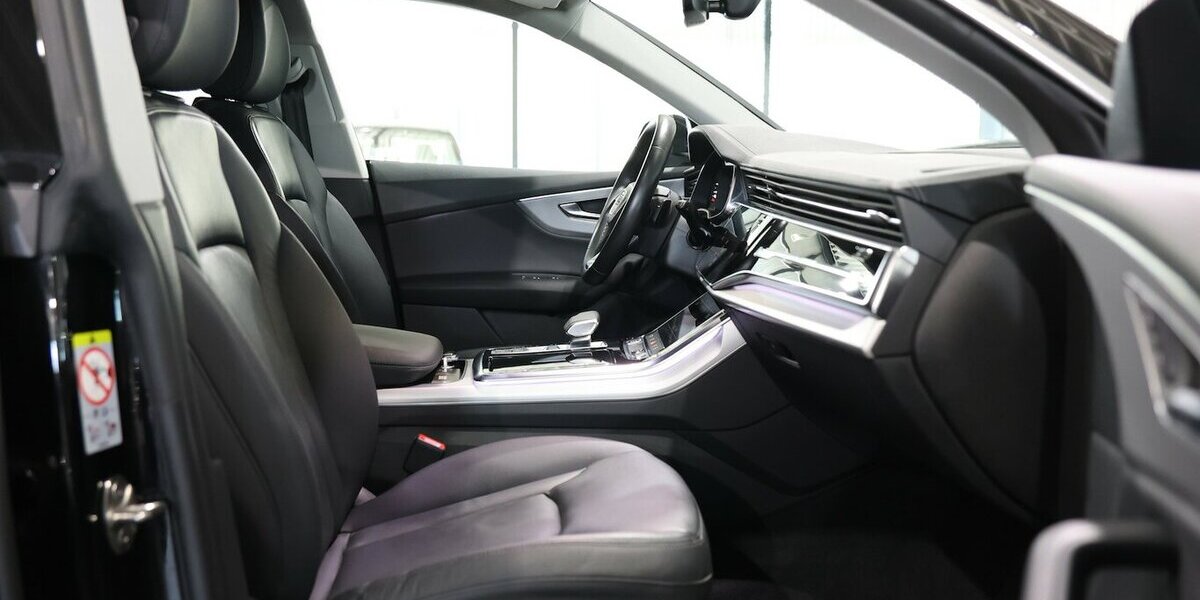 Audi Q8 55 TFSI E Q BUSINESS LUFTFAHRWERK, VOLL-LEDER 86.000 km 47.777 &euro; Hamm 59077