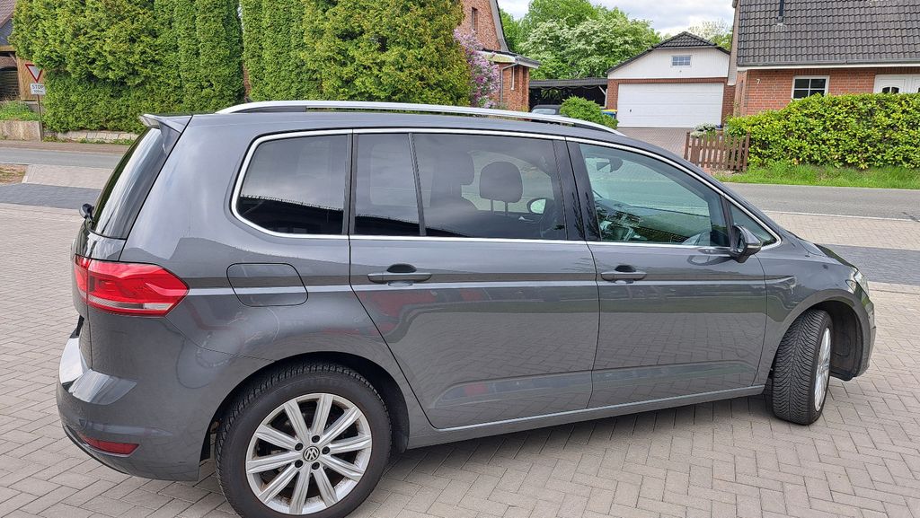 VW Touran 60.000 km 21.900 &euro; Delingsdorf 22941