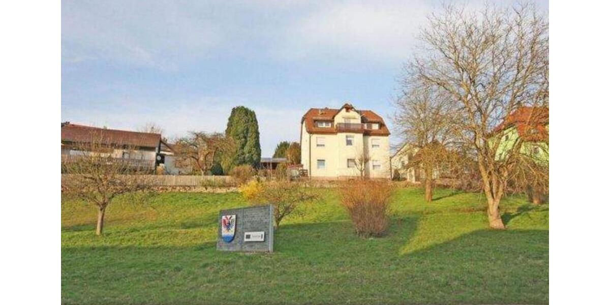 3-Zimmer-DG-Wohnung mit Balkon - traumhafte Aussicht 3 zimmer