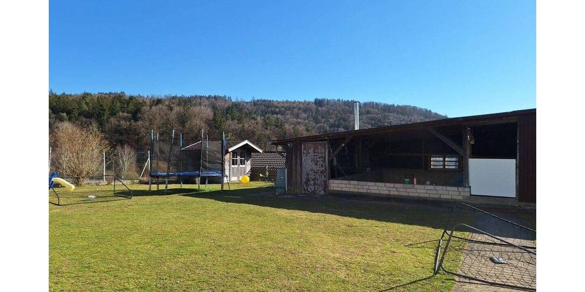 Etagenwohnung Greding - 9 Zimmer, 241 m&sup2;, 450.000&euro; | Angebot:25745121