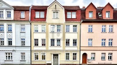 MFH MIT POTENZIAL IM ZENTRUM VON FORST 12 zimmer