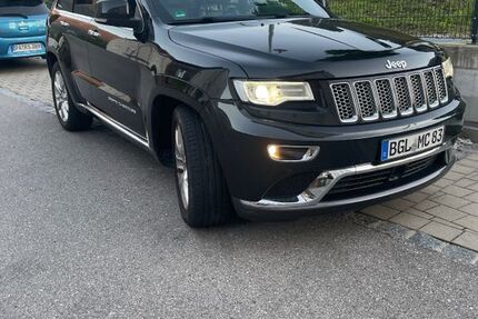 Jeep Grand Cherokee 148.000 km 21.000 € Bayerisch Gmain 83457