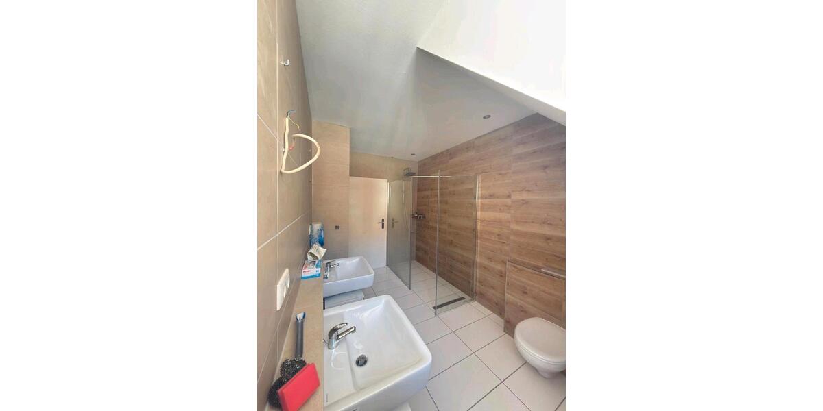 Etagenwohnung Bad Homburg vor der Höhe Gonzenheim - 3 Zimmer, 92 m&sup2;, 1.600&euro; | Angebot:26049653