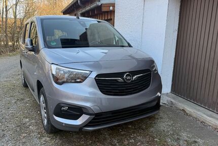 Opel Combo Life 119.000 km 12.300 &euro; Söchtenau 83139