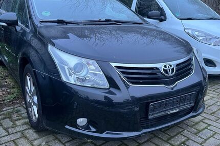 Toyota Avensis 147.105 km 7.630 &euro; Hörstel 48477