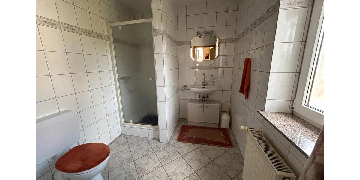 Einfamilienhaus Arnsberg - 7 Zimmer, 200 m&sup2;, 1.500&euro; | Angebot:22943238