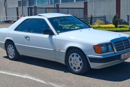 Mercedes-Benz 230 174.000 km 12.800 &euro; Zell a.H. 77736