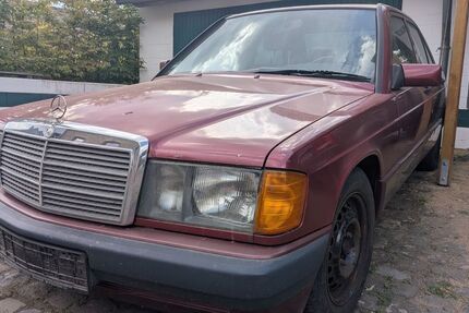 Mercedes-Benz 190 364.000 km 1.750 &euro; Zülpich 53909