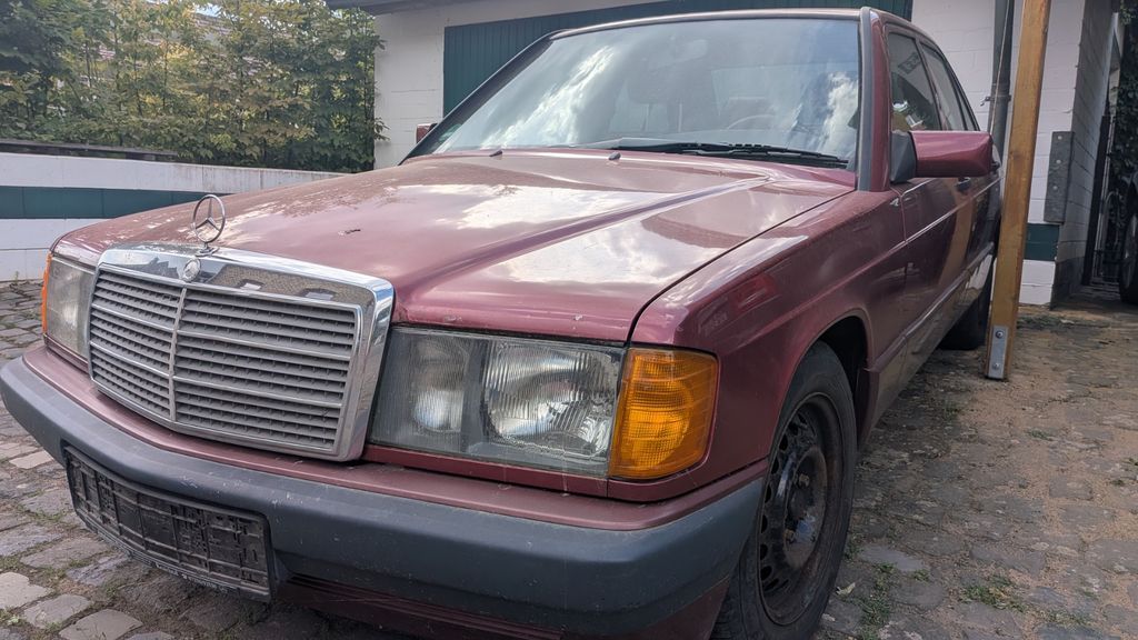 Mercedes-Benz 190 364.000 km 1.750 &euro; Zülpich 53909