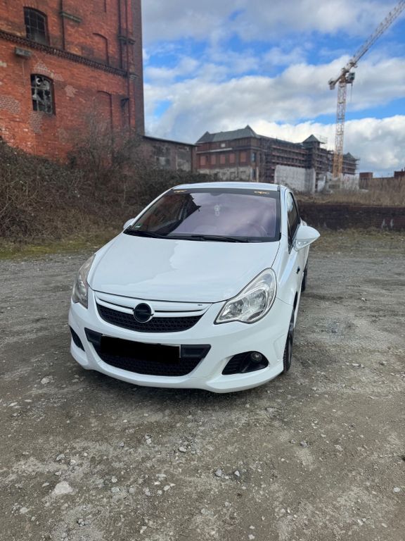 Opel Corsa 180.000 km 8.225 € Bremen 28779