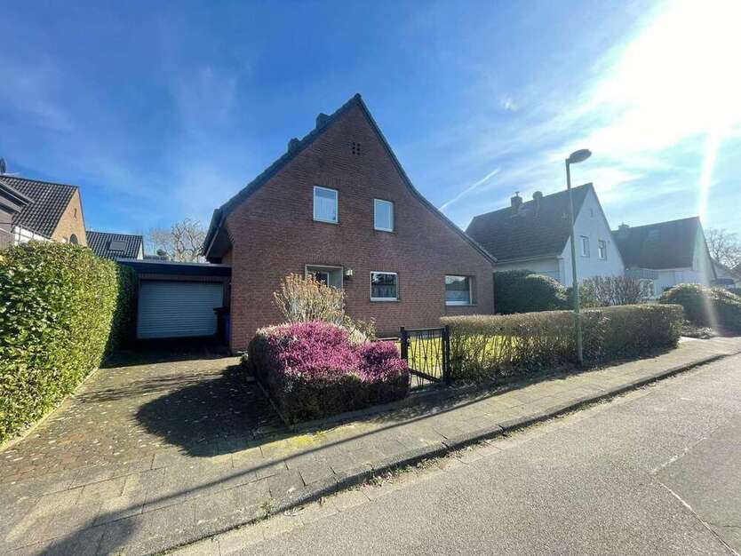 Haus zum Kaufen in Neuss 425.000 € 112.82 m²