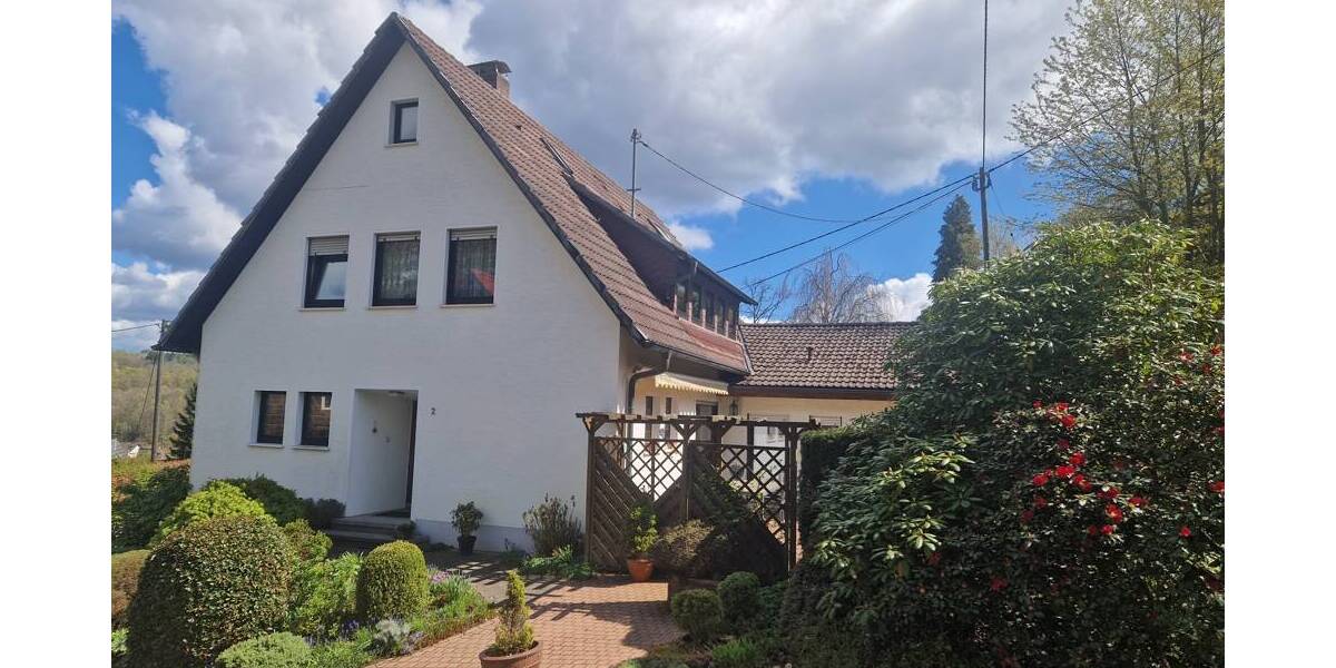 Einfamilienhaus Siegen / Geisweid Geisweid - 7 Zimmer, 190 m&sup2;, 329.000&euro; | Angebot:26377166