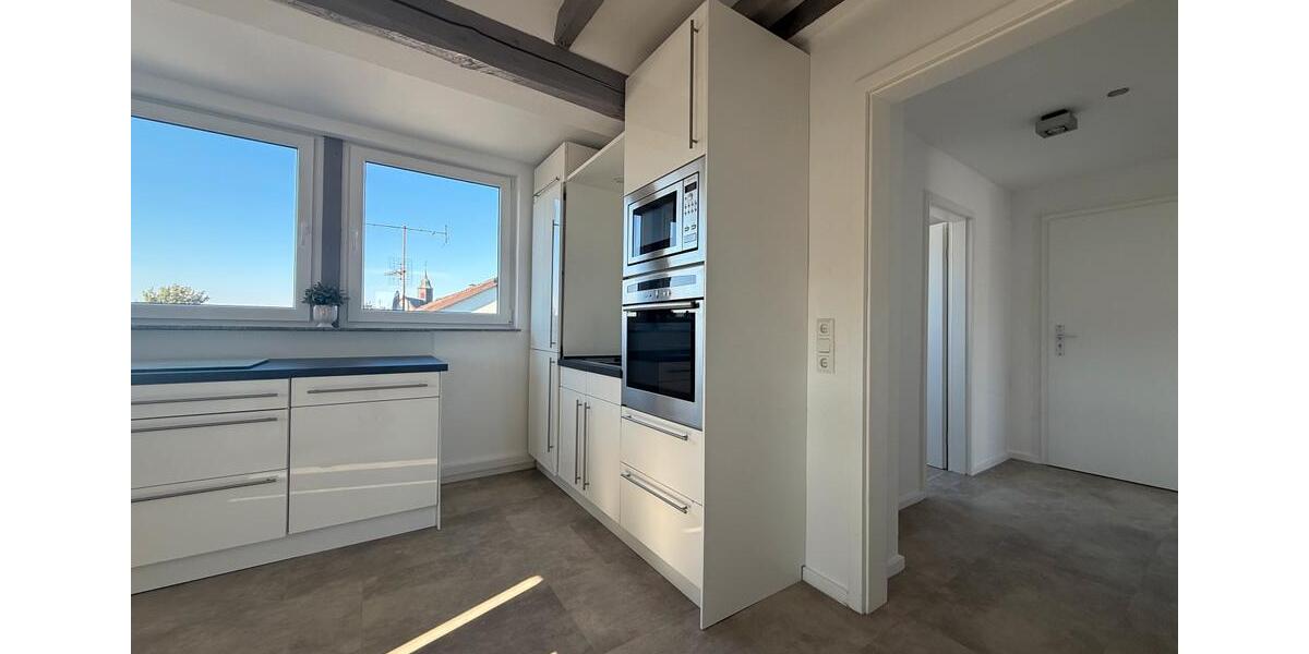 Dachgeschoßwohnung Hennef (Sieg) - 2 Zimmer, 54 m&sup2;, 690&euro; | Angebot:26278517