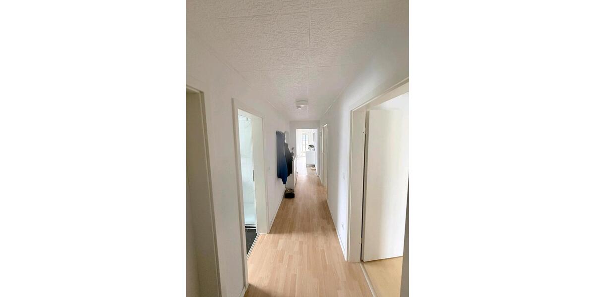 Frisch renovierte 3,5 Zimmer wohnung mit Esszimmer Balkon 3.5 zimmer