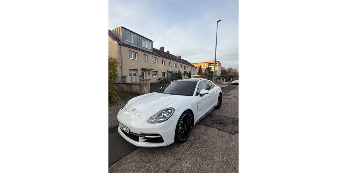 Porsche Panamera 89.889 km 62.000 &euro; Köln 50739
