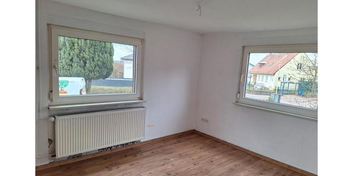 Erdgeschoßwohnung Wächtersbach - 4 Zimmer, 90 m&sup2;, 650&euro; | Angebot:26335166