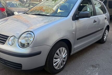 VW Polo 95.111 km 2.750 &euro; München 80636