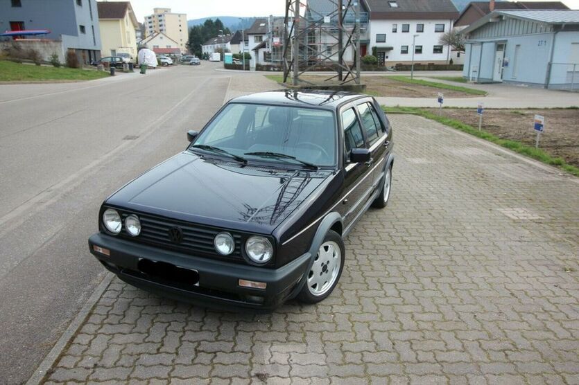 VW Golf 253.500 km 12.499 € Gaggenau 76571