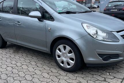 Opel Corsa 94.321 km 5.499 &euro; Frankfurt am Main 65933