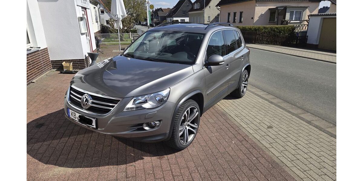 VW Tiguan 224.000 km 6.100 &euro; Vöhl 34516