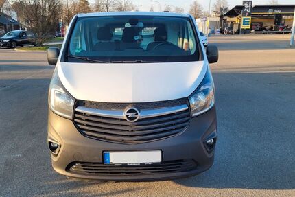 Opel Vivaro 190.000 km 4.200 &euro; Augsburg 86157