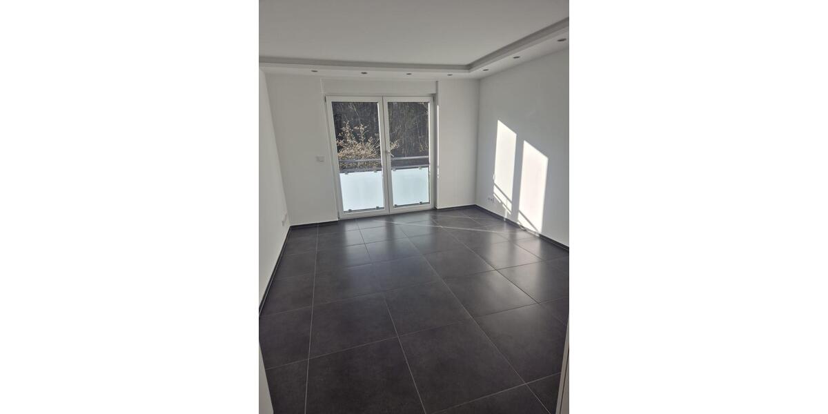 Erdgeschoßwohnung Bergisch Gladbach Gronau - 3 Zimmer, 92 m&sup2;, 1.200&euro; | Angebot:24432105