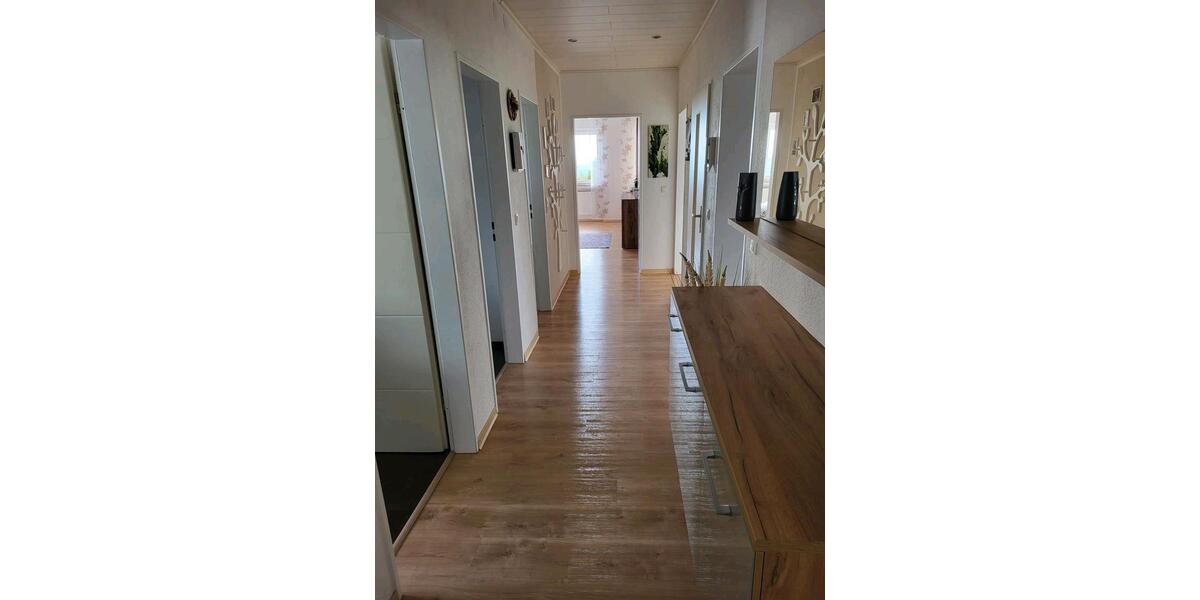 Etagenwohnung Marburg Cappel - 4 Zimmer, 102 m&sup2;, 310.000&euro; | Angebot:26252300