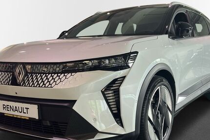 Renault Scenic E-TECH 14.900 km 44.440 € Stuttgart 70565