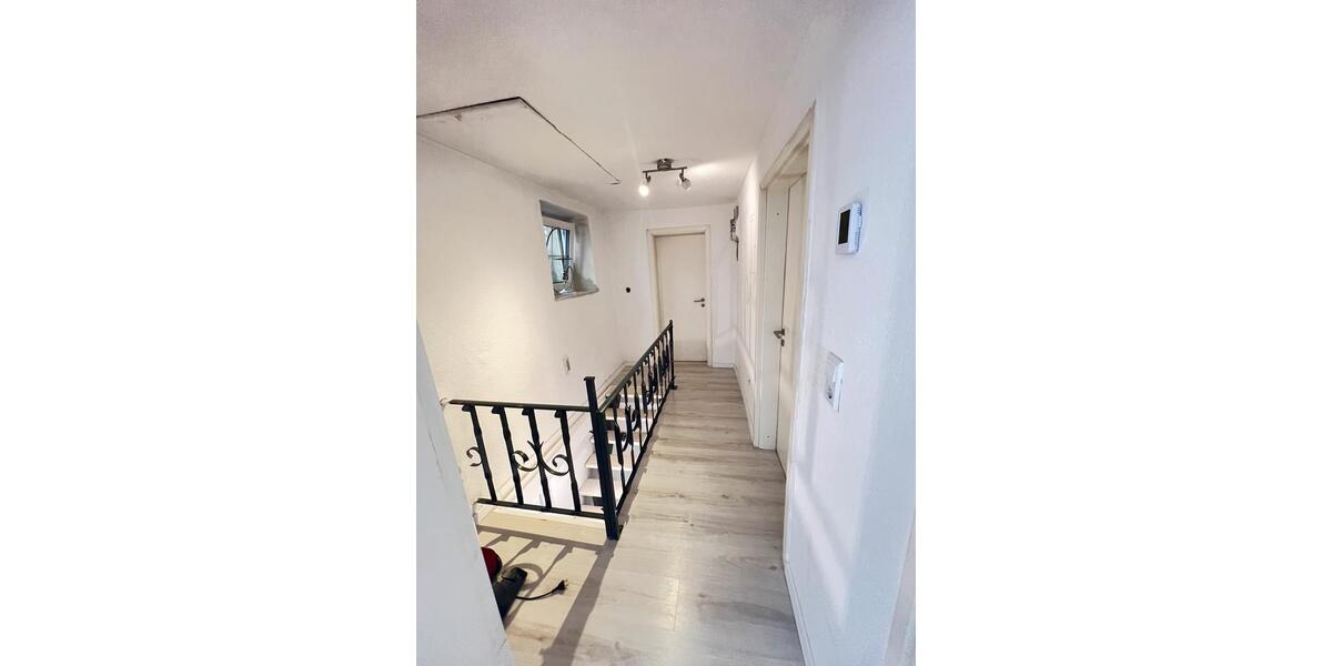 Etagenwohnung Elmstein - 5 Zimmer, 165 m&sup2;, 1.300&euro; | Angebot:26399638