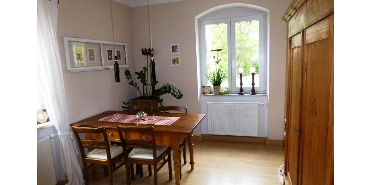 Etagenwohnung Kitzingen - 4 Zimmer, 106 m&sup2;, 880&euro; | Angebot:26338962