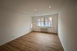 Etagenwohnung Kitzingen - 2 Zimmer, 90 m&sup2;, 900&euro; | Angebot:26381392