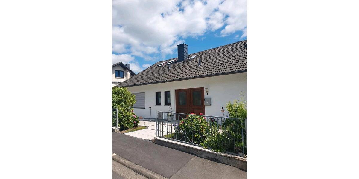 Einfamilienhaus Büdingen - 5 Zimmer, 155 m&sup2;, 425.000&euro; | Angebot:27110523