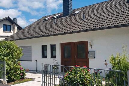 Haus Büdingen - 5 Zimmer, 155 m&sup2;, 425.000&euro; | Angebot:27110523