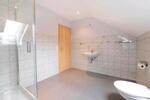 Doppelhaushälfte Röttingen - 7 Zimmer, 230 m&sup2;, 448.000&euro; | Angebot:26765969