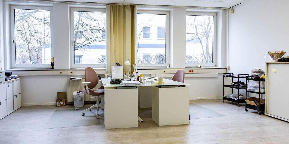 Gewerbeobjekt Kirchheim bei München Heimstetten - 3 Zimmer, 173 m&sup2;, 1.900&euro; | Angebot:24683148