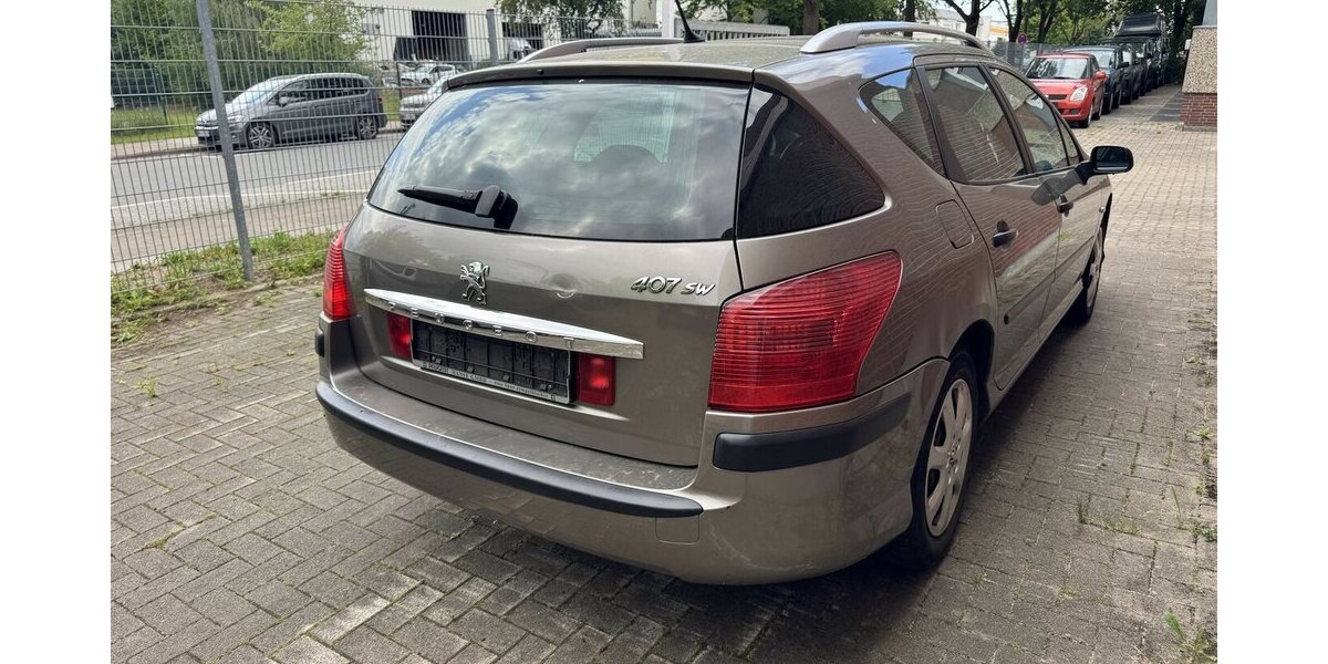 Peugeot 407 1. Hand nur 91tkm Kampfspuren 91.000 km 3.999 &euro; Hamburg 22339