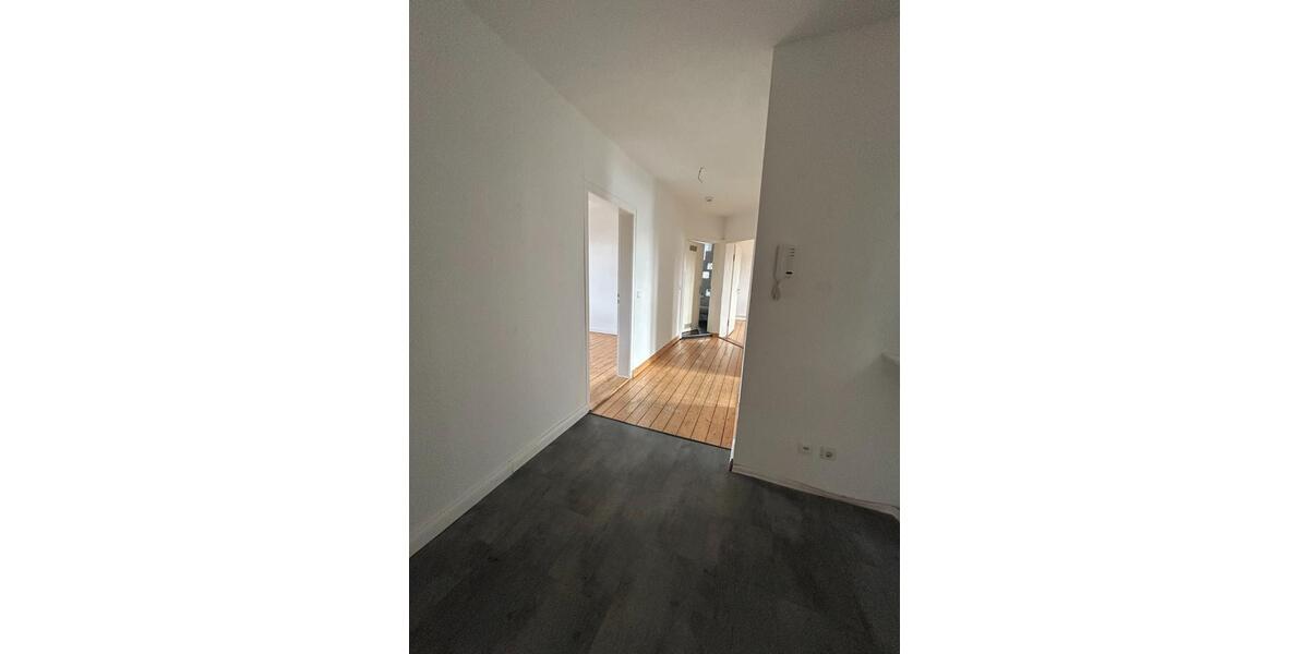 Dachgeschoßwohnung Alfeld (Leine) - 4 Zimmer, 100 m&sup2;, 690&euro; | Angebot:25489018