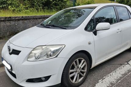 Toyota Auris 173.000 km 4.500 &euro; Trier 54296