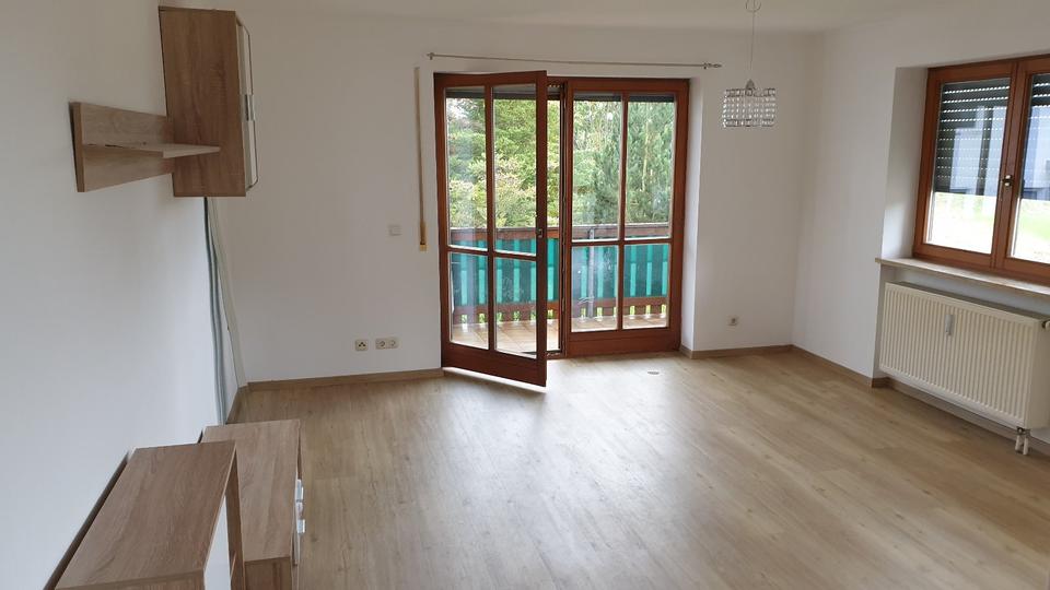Etagenwohnung Aldersbach - 3 Zimmer, 80 m&sup2;, 630&euro; | Angebot:24379594
