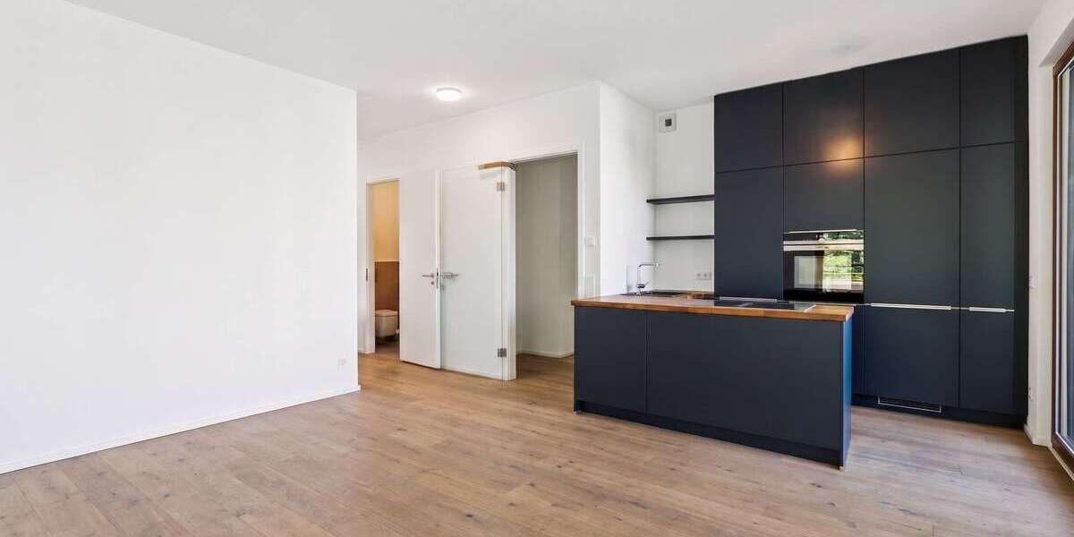 Etagenwohnung Düsseldorf-Oberkassel Oberkassel - 3 Zimmer, 84 m&sup2;, 2.100&euro; | Angebot:27082235