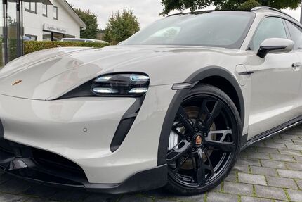 Porsche Taycan 76.000 km 78.750 &euro; Raubling 83064