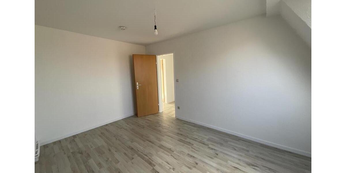 Dachgeschoßwohnung Bremerhaven - 3 Zimmer, 67 m&sup2;, 429&euro; | Angebot:26542798
