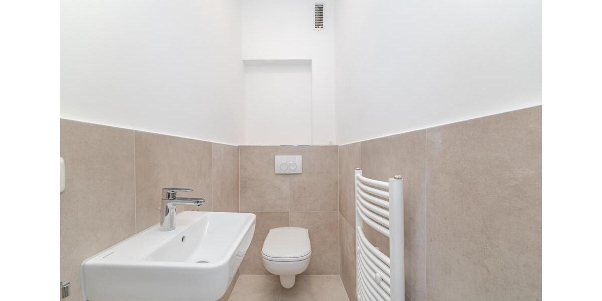 Einfamilienhaus Grünwald - 6 Zimmer, 210 m&sup2;, 4.200&euro; | Angebot:24571196