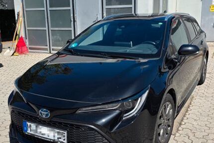 Toyota Corolla 81.900 km 17.900 &euro; München 81247