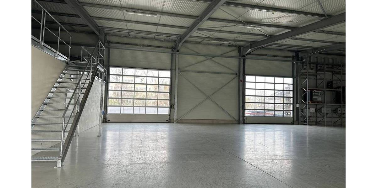 Lagerhalle mit sehr guter Zufahrt zimmer