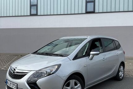 Opel Zafira 147.200 km 9.399 € Kaltenkirchen 24568
