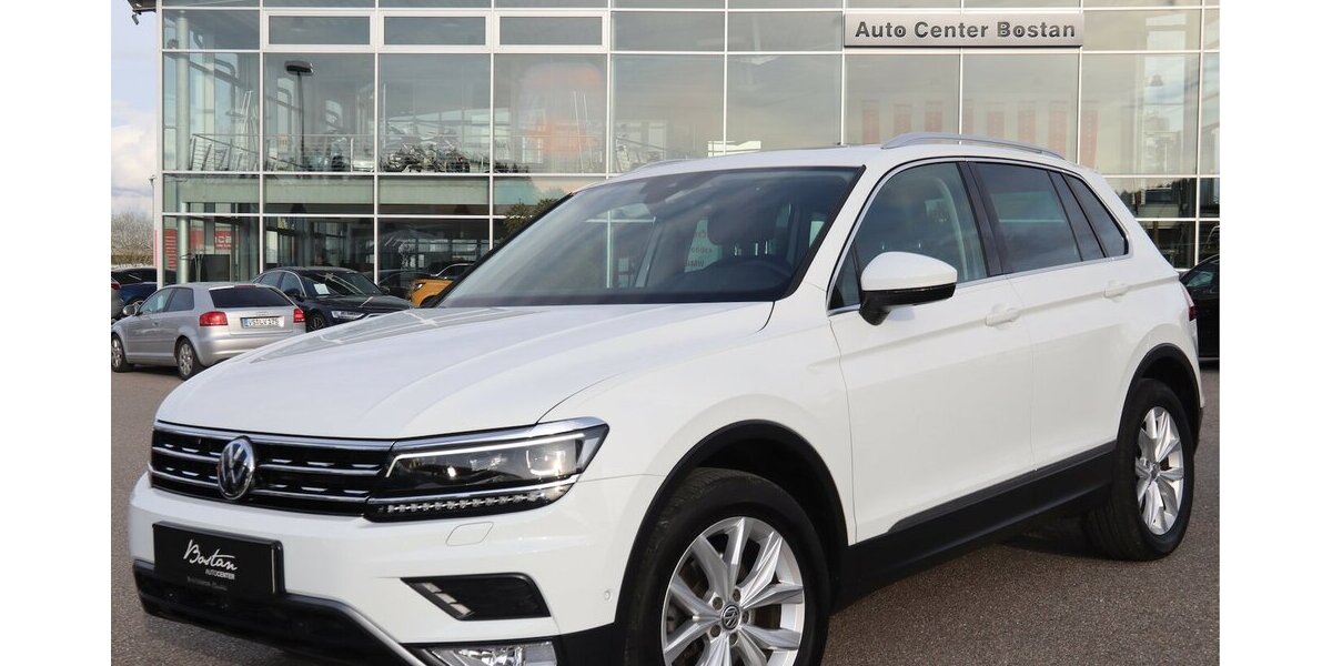 VW Tiguan 2.0TDI HIGHLINE/4-MOTION/VIRTUAL/PANORAMA 162.880 km 18.900 &euro; Villingen-Schwenningen 78054