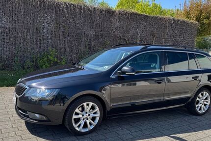 Skoda Superb 160.363 km 10.100 &euro; Ochtendung 56299