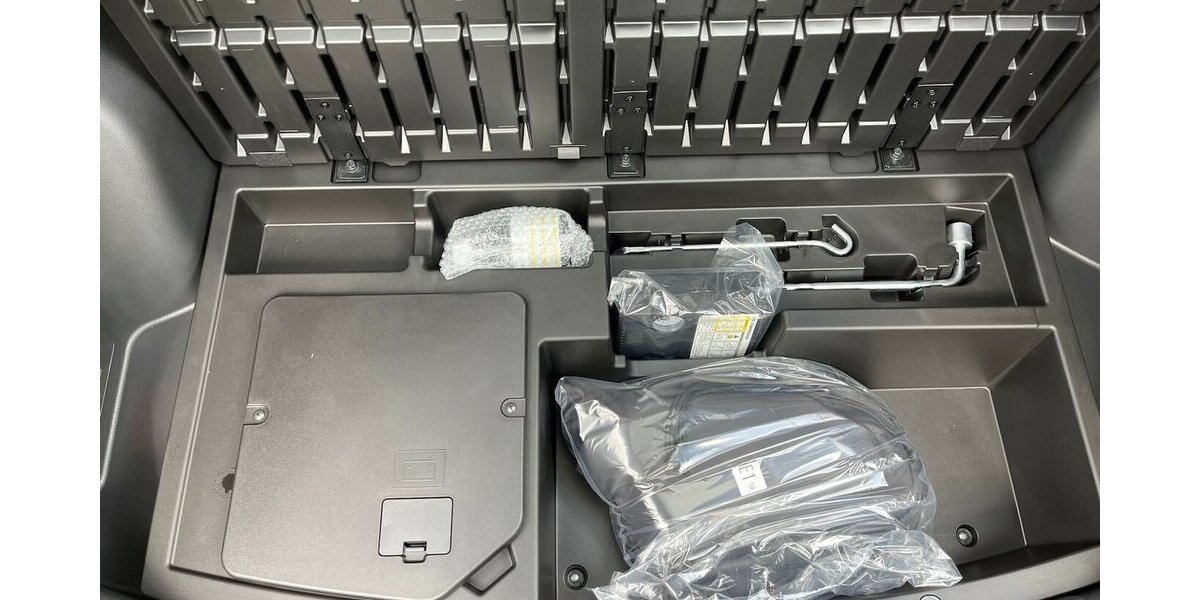 Mitsubishi Eclipse Cross PHEV PLUS mit SELECT-Paket VOR ORT 26.000 km 24.490 &euro; Donauwörth 86609